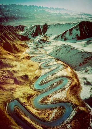 A Warm Yet Desperate Road Sign