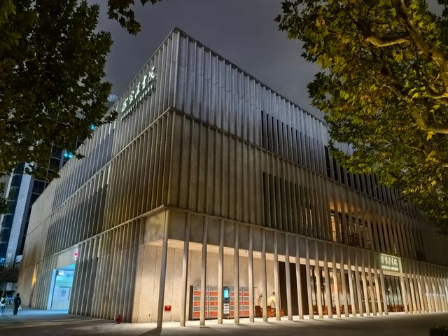 上海徐滙書院最新打卡指南 藏書閣與百年教堂的絕美邂逅