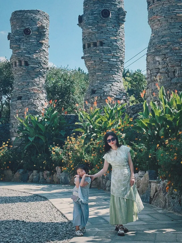 超好拍！花溪夜郎谷，神秘的石頭王國