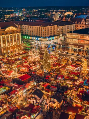 A Complete Guide to Must-Visit Dreamy Christmas Lights and Fairy Tale Markets in Paris