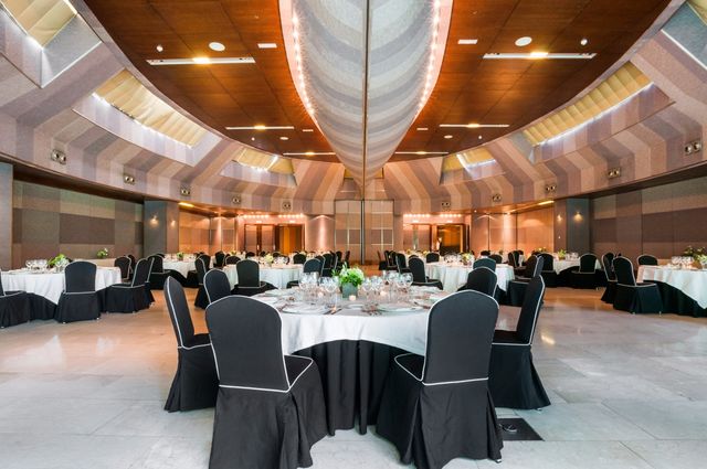 馬德里避世靜謐 | 米拉希爾拉套房水療酒店 地址:Calle Alfredo Marqueri