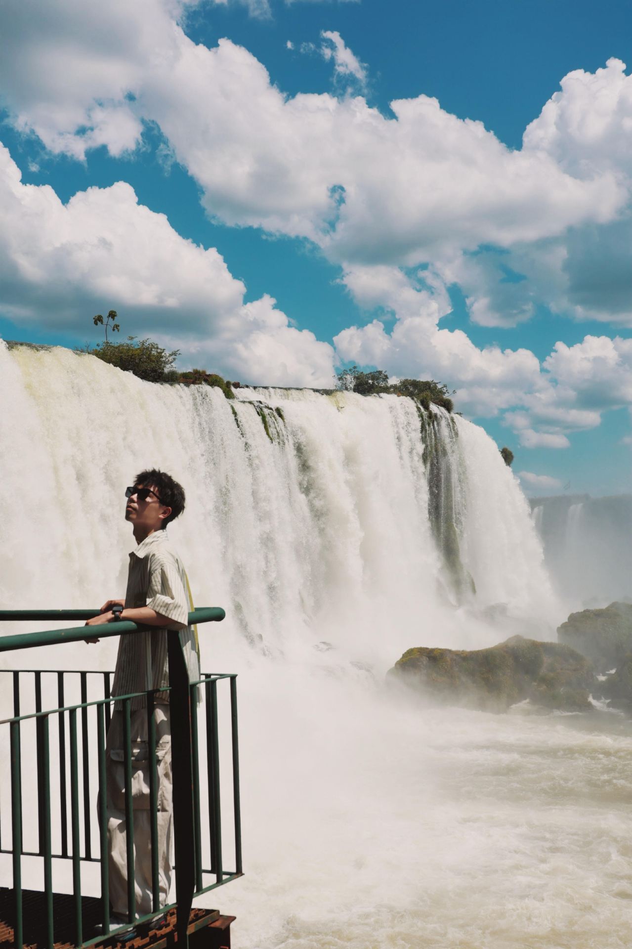 ||Brazil finally offers visa-free entry, it's time to visit the Iguaçu Falls from "Happy Together"...