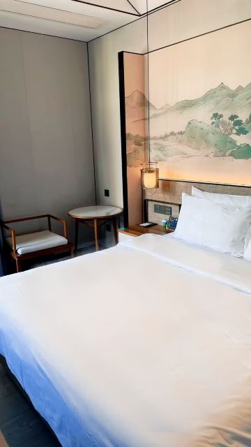 Moshang Hotel | Pinxue king room with viewing balcony, enjoy the bustle of the ancient street