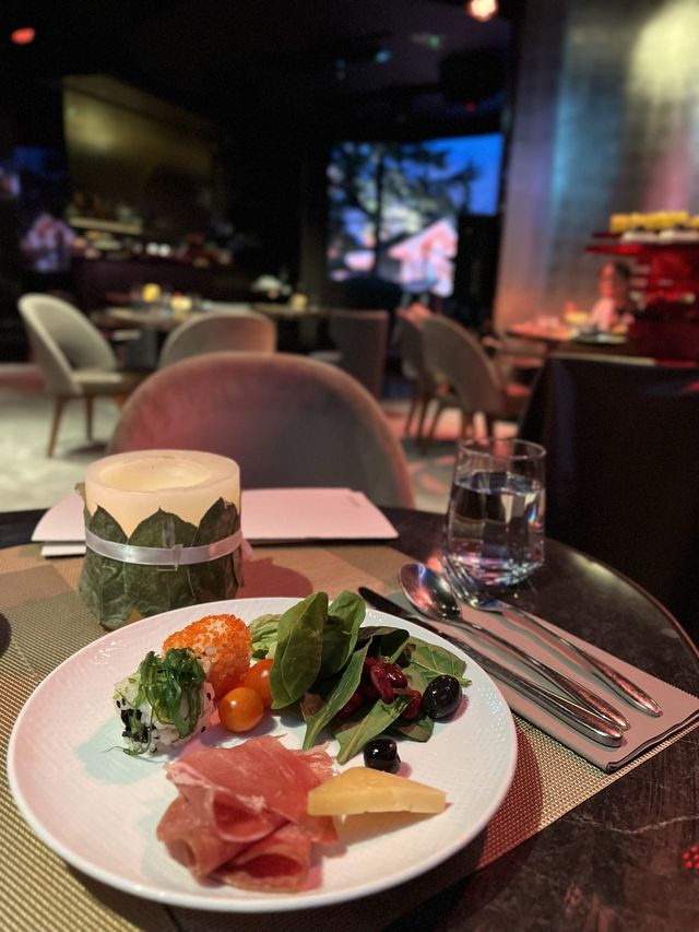 超級靚環境😍半自助晚餐🍴
