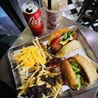 🍔🍔Burger Joys 