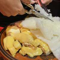 宮廷風火鍋店 必點花膠雞湯湯底