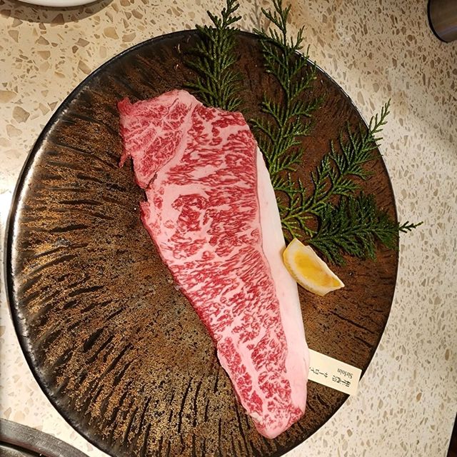 任食日本產和牛，豚肉