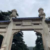 來中山陵緬懷一代偉人