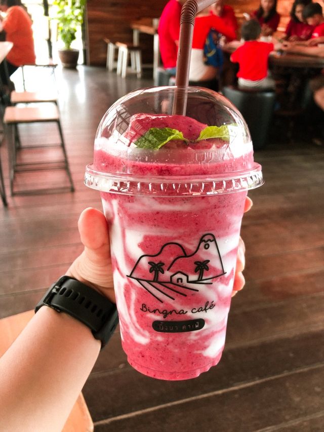 จิบกาแฟกลางทุ่งนา ที่ บิ้งนา คาเฟ่ พัทลุง