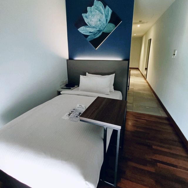 Unique Window Design at Savv Hotel
