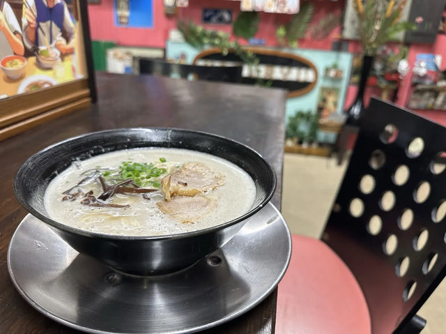 福岡・博多区。1日限定10食の超濃厚豚骨黒龍スペシャルラーメンあります『黒龍らーめん』