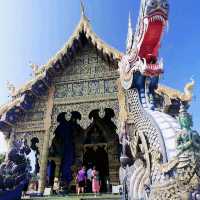Chasing colours at Chiang Rai