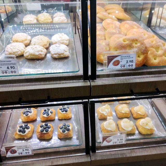 Aeon La Boheme Freshly Baked Breads 