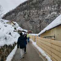 A day in Hallstatt during winter