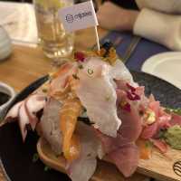 곡선형 천장 인테리어가 매우 맘에드는 연남동 맛집 !