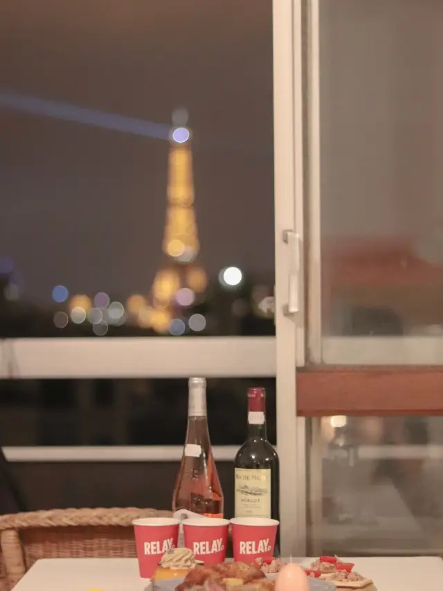 🇫🇷 에펠탑만 있으면 감성 끝! ”한인민박“
