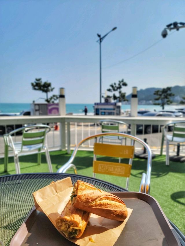 여수당 바게트버거가 부산 송정해수욕장에도 있어요💙