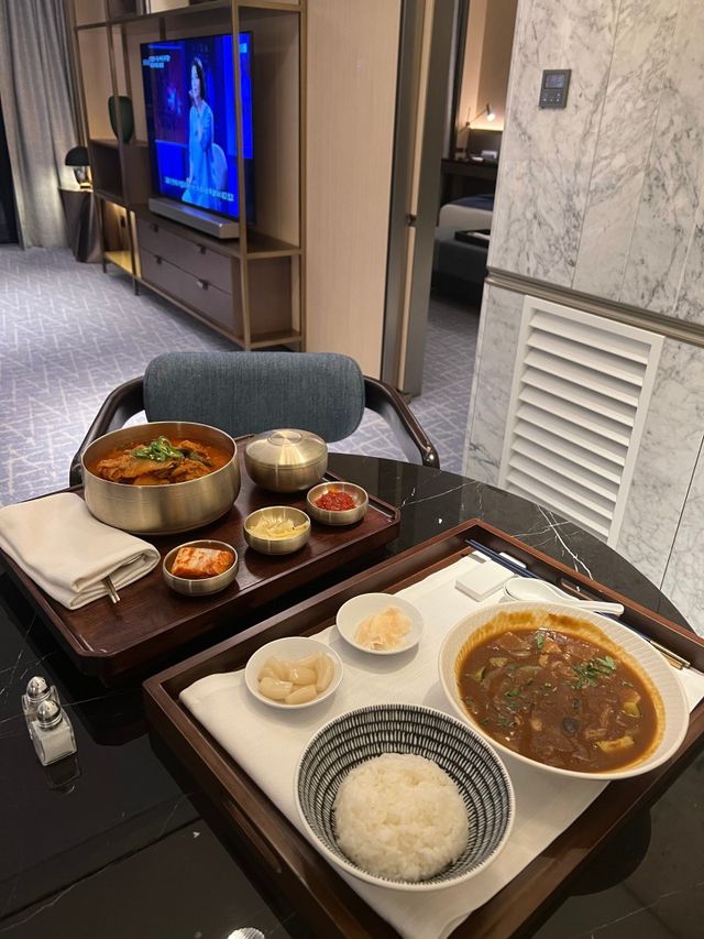 페어몬트 앰배서더 서울 스위트룸에서 진정한 호캉스를🥂