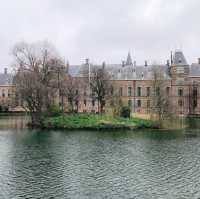 荷蘭🇳🇱海牙The Hague (Den Haag)🚶🏻‍♀️🚶🏿🚶🏻‍♂️ Hofvijver 散步看風景