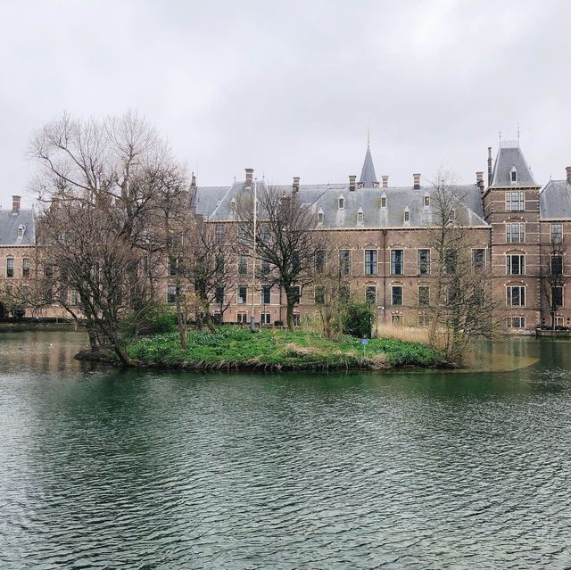 荷蘭🇳🇱海牙The Hague (Den Haag)🚶🏻‍♀️🚶🏿🚶🏻‍♂️ Hofvijver 散步看風景