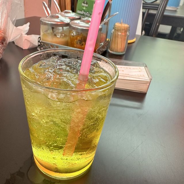 曼谷唐人街夜市燕窩專門店