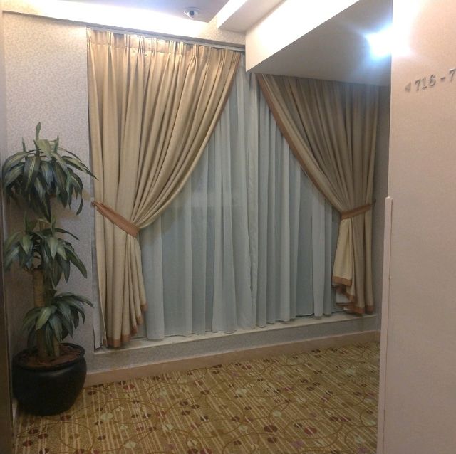近荃灣地鐵站的荃灣遠東絲麗酒店