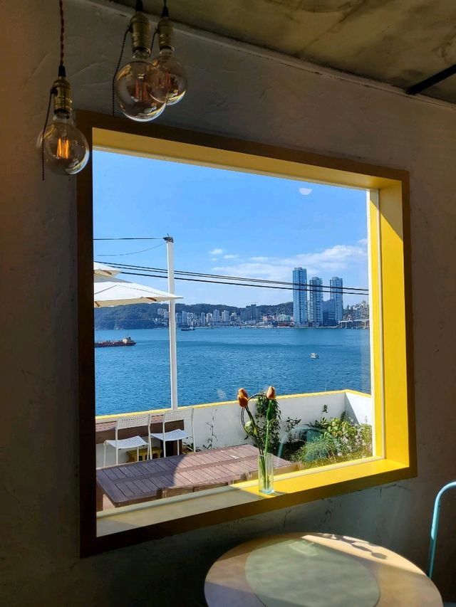 【釜山/ヨンド】ヒンヨウル文化村にあるオーシャンビューのカフェ🏖️