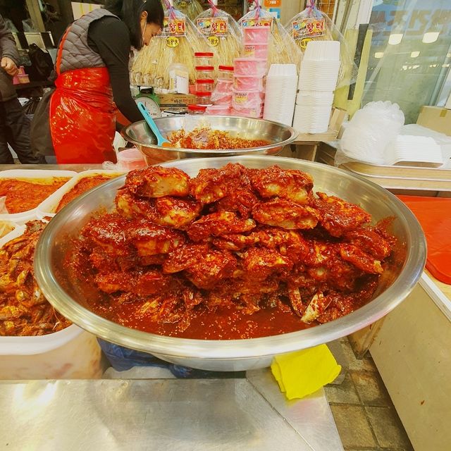 【韓国地方旅】束草観光水産市場で試食し放題♪