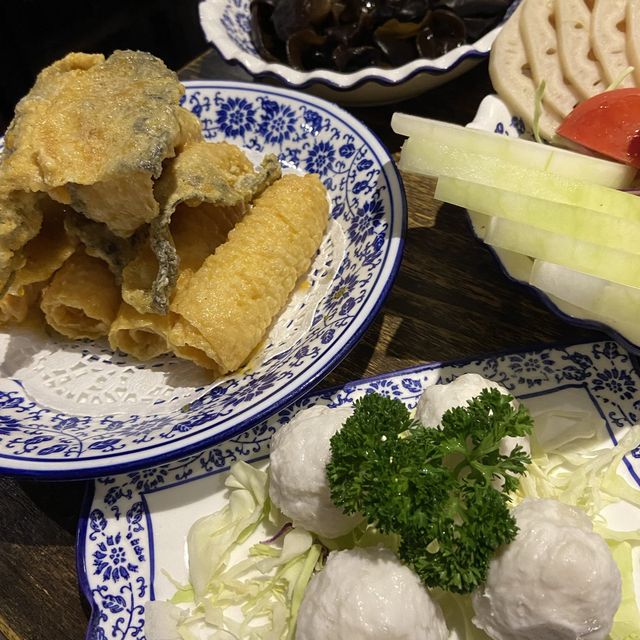 滾得囍宮廷火鍋小炒