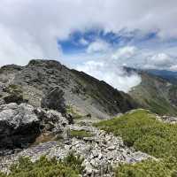 【山梨】山頂手前の絶景分岐、両俣小屋分岐