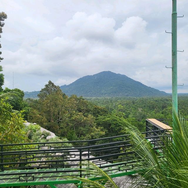 de Cliff Cafe - A Hilltop Bistro with Panaromic Views
