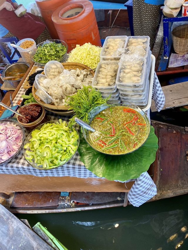 ตลาดน้ำกรุงเก่า วัดท่าการ้อง