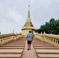 มหาธาตุ​เจดีย์สีทอง