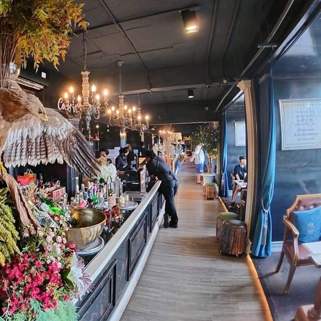 คาเฟ่สวยริมน้ำ..อัมพวาศรี คาเฟ่ @ อัมพวา..