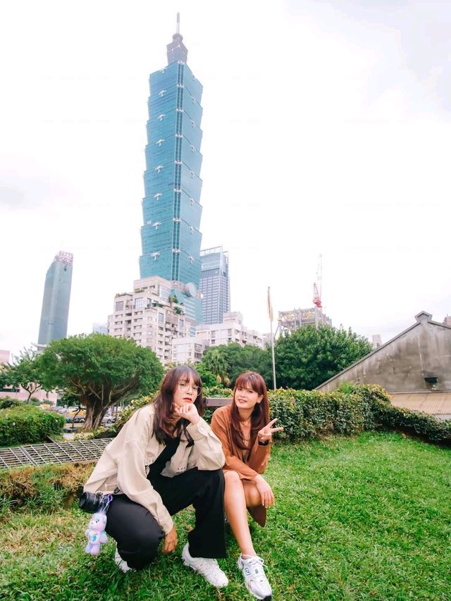 ✅️มุมถ่ายรูปกับตึก Taipei 101