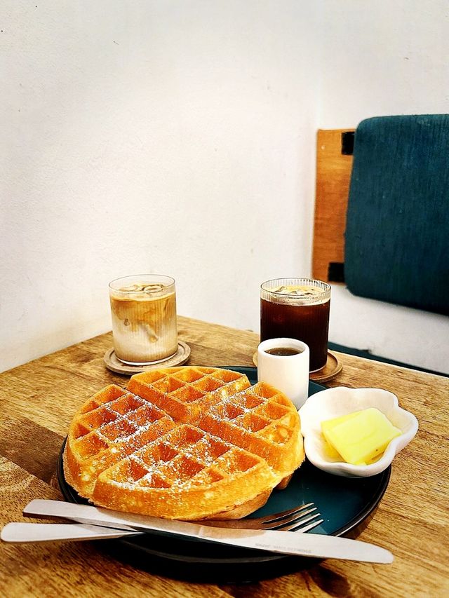 Pluffed Cafe
