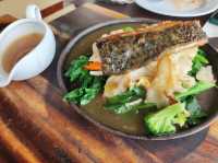 ร้านอาหารบรรยากาศยุโรป ไวน์ดี ในอำเภอสัตหีบ