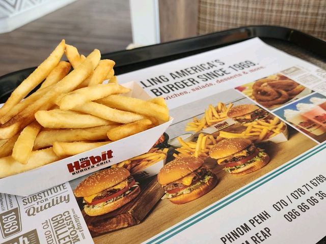 캄보디아에서 아메리카 버거의 향기... "Habit Burger Grill"