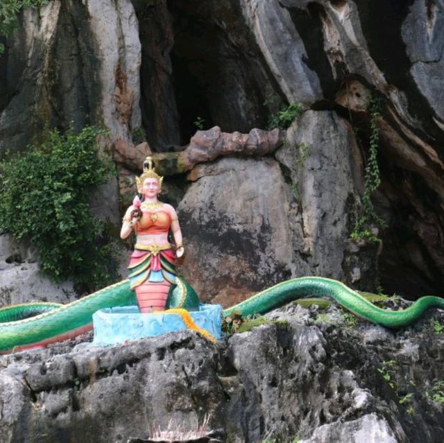 ถ้ำน้ำเย็นเขาชัยสน