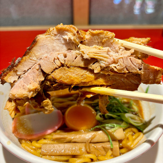 【大阪・道頓堀】味噌煮込みをベースにしたラーメン「人類みな大久手山本屋」