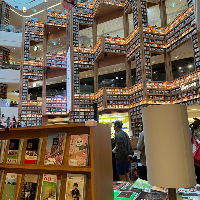 Byeolmadang Library Starfield Suwon