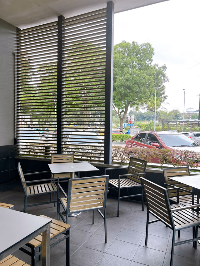 Cozy McDonald’s Mount Austin DT