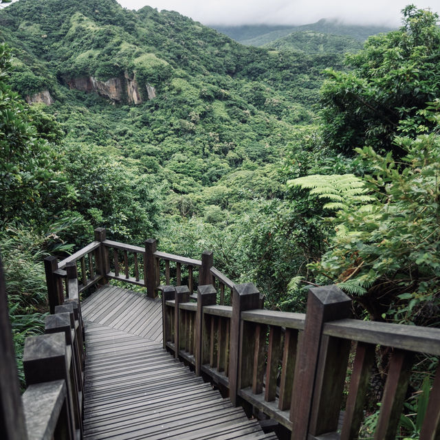Bitoujiao Trail