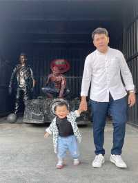 ถ่ายรูปเพลินที่ บ้านหุ่นเหล็ก อ่างทอง