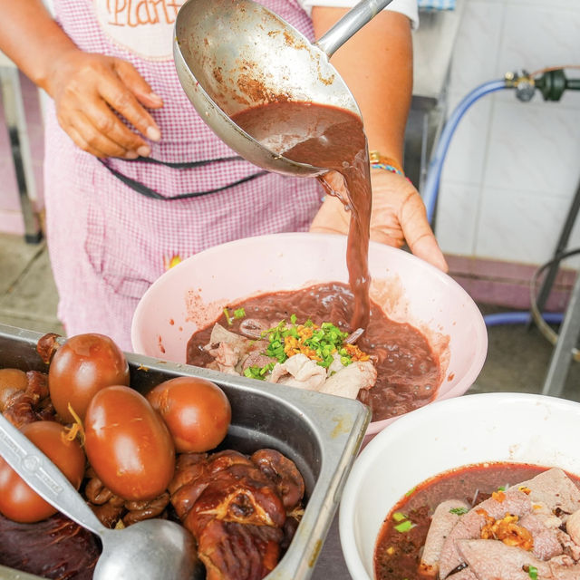 สโรชา ก๋วยเตี๋ยวเรือ ก๋วยจั๊บรสเด็ด
