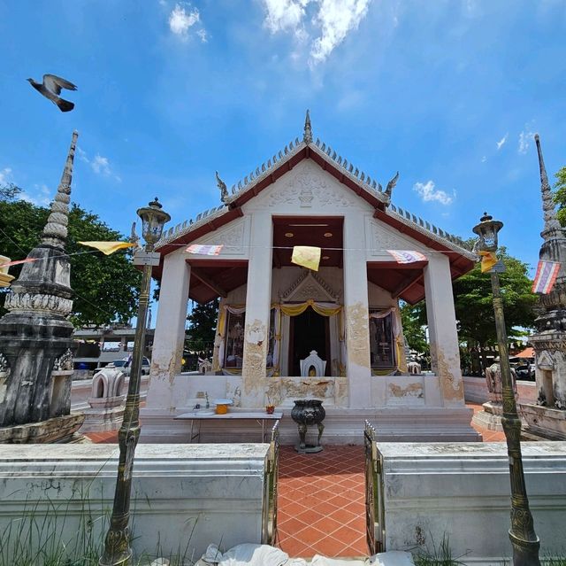 วัดชลอ นนทบุรี