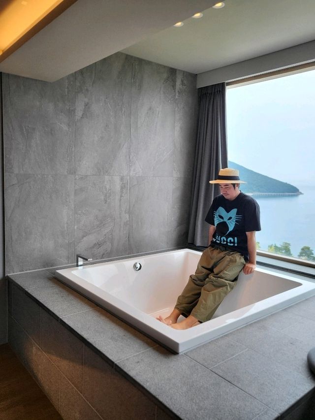 투숙객전용 수영장이 멋진 거제호텔