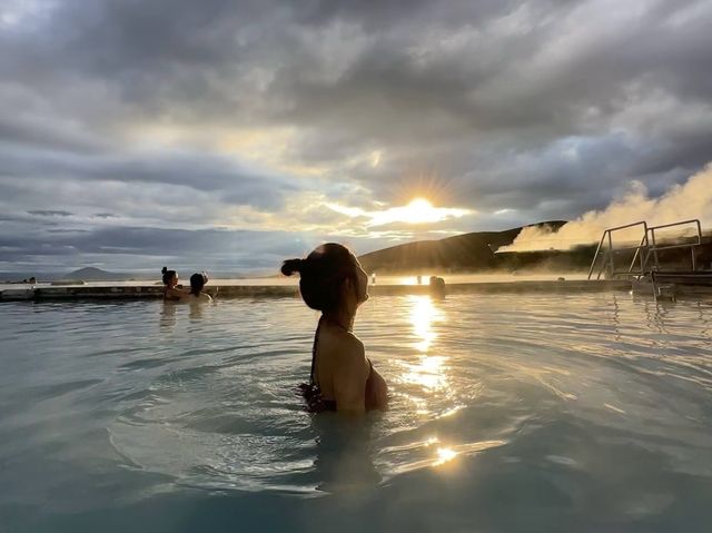 「冰島米湖」不能錯過的溫泉