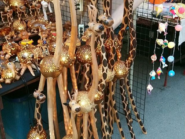 ถนนคนเดินท่าแพ..ถนนคนเดินที่ใหญ่ที่สุดในเชียงใหม่