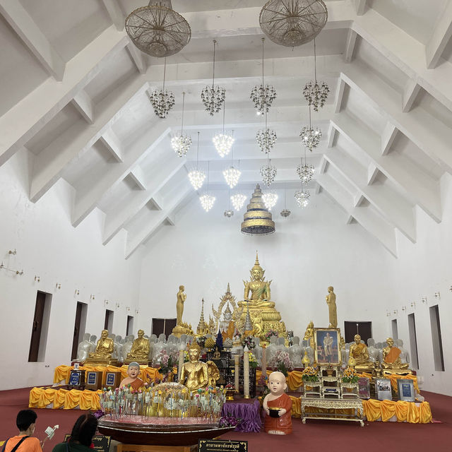 วัดแท่นหินลำภาชี